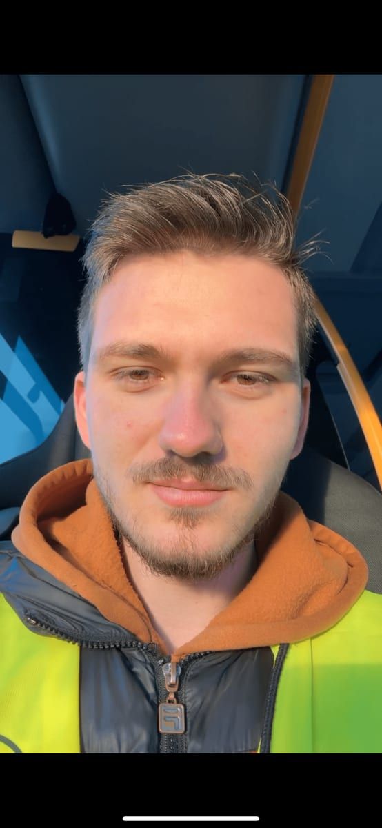 Profil von Semi